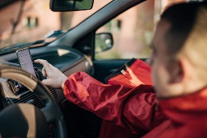 driver delivering food 